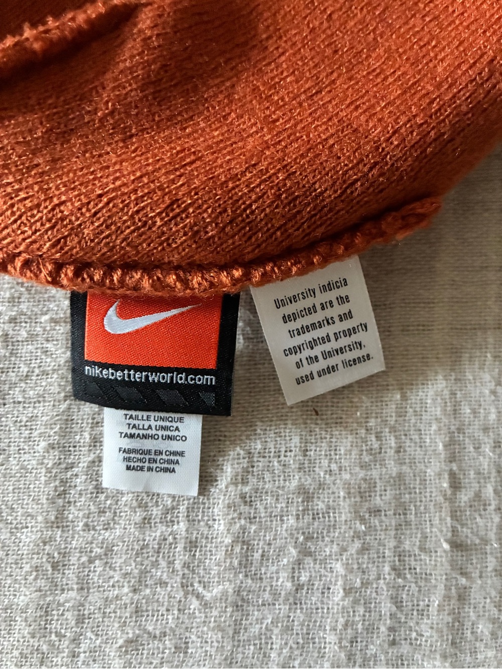 Texas Longhorns Logo Reversible Nike Burnt Orange Knit Beanie, Like New. - Picture 5 of 7
